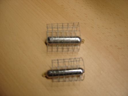 Krm�tko feeder 40g pletivo kul, hr.