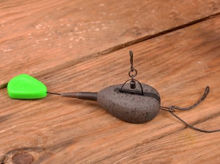 Provl�kac� struna