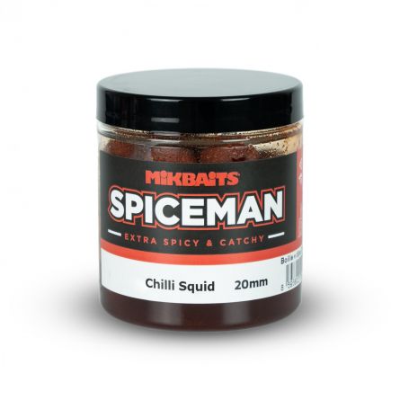 Spiceman boilie v dipu 250ml Chilli Squid 20mm
