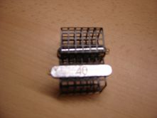 V�ce informac� o v�robku Krm�tko feeder 15g pevn� hranat�